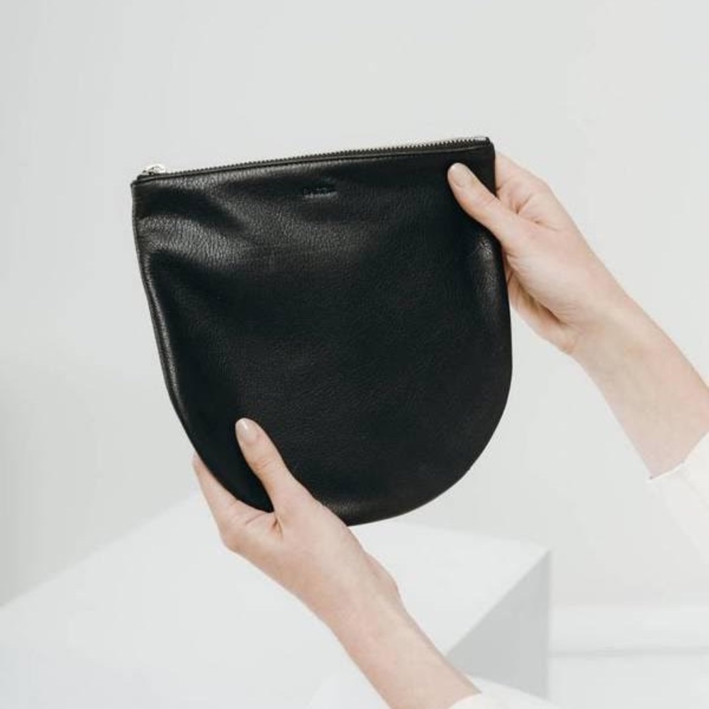 BAGGU Large Black U-Pouch